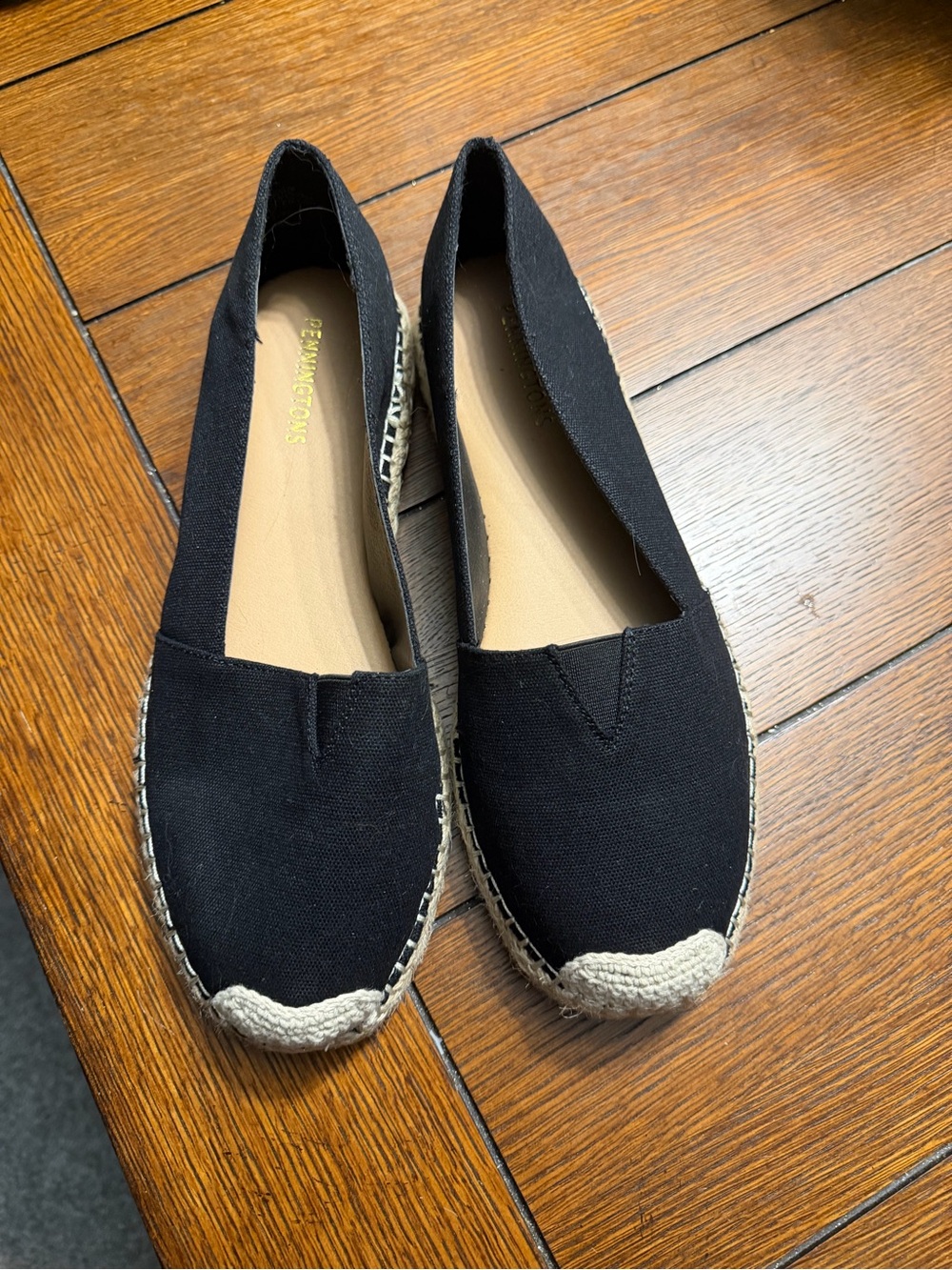 Canvas flats - sz 10ww - never worn